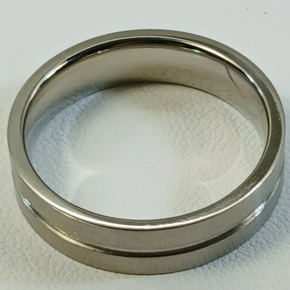 Vintage Titanium 6mm Grooved Band Ring Size 11 New Old Stock Y2K Silver Grey